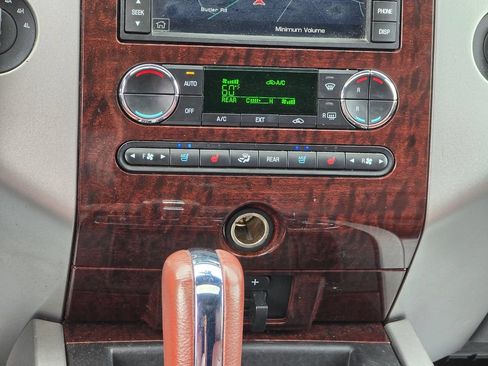 Used 2013 Ford Expedition King Ranch AWD/4WD image 20