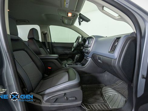 Used 2020 Chevrolet Colorado Z71 AWD/4WD image 44