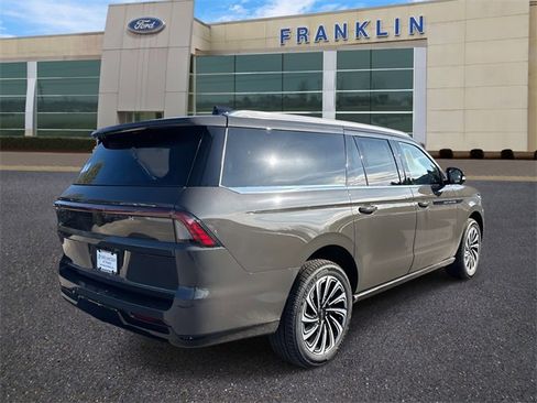 New 2026 Lincoln Navigator L Black Label image 7