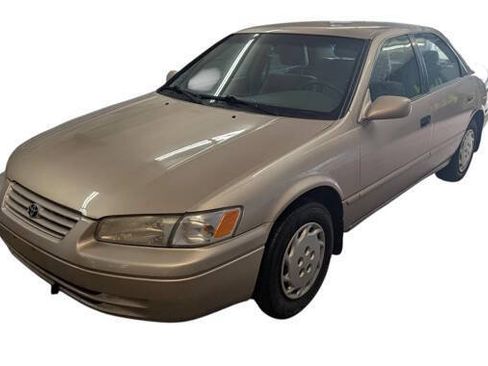 Used 1998 Toyota Camry CE FWD image 1