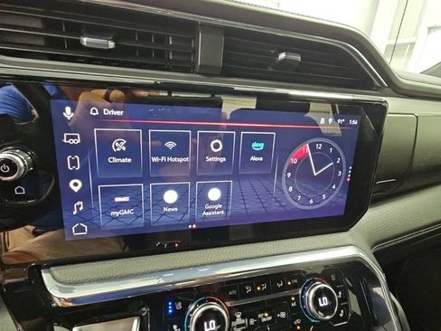Certified 2024 GMC Sierra 1500 Denali AWD/4WD image 18