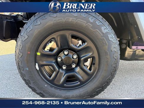 New 2026 Jeep Gladiator Sport image 9