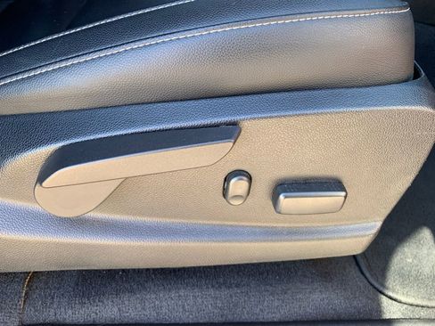 Used 2021 Chevrolet Colorado ZR2 image 34