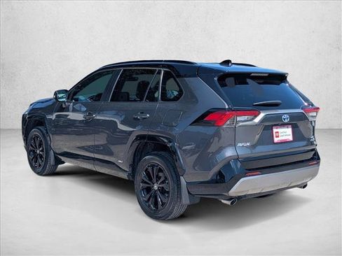 Used 2024 Toyota RAV4 XSE AWD/4WD image 8