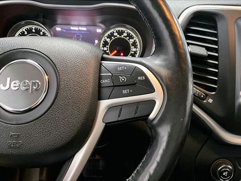 Used 2014 Jeep Cherokee Trailhawk w/ Comfort/Convenience Group image 23