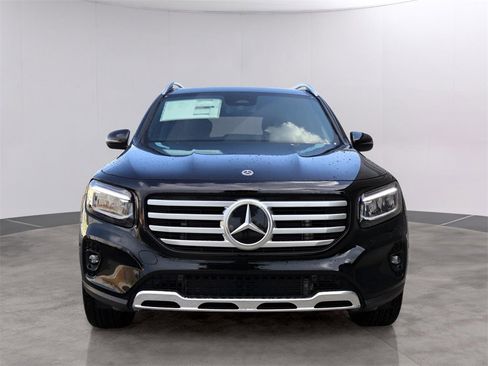 New 2025 Mercedes-Benz GLB 250 4MATIC image 2