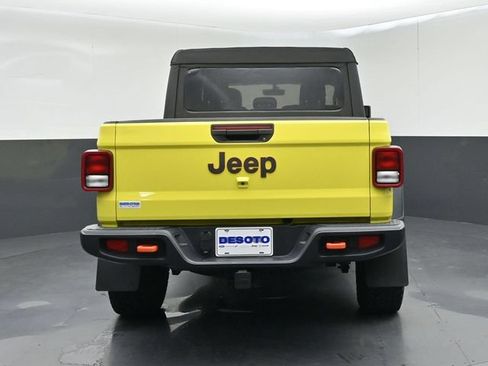 Used 2023 Jeep Gladiator Mojave AWD/4WD image 7