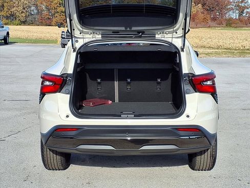 New 2026 Chevrolet Trax ACTIV w/ Sunroof Package image 8