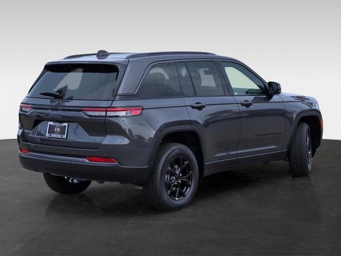 New 2026 Jeep Grand Cherokee Altitude AWD/4WD image 4