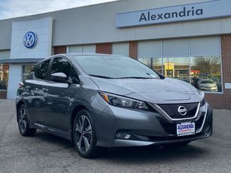 Used 2022 Nissan Leaf SV image 1