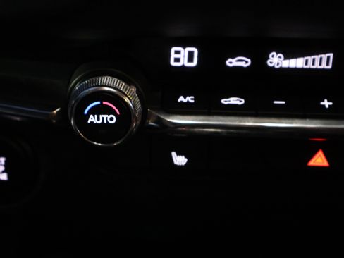 Used 2025 MAZDA MAZDA3 s image 25