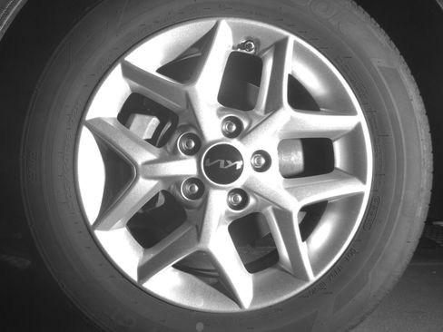 Used 2025 Kia Soul LX w/ LX Technology Package FWD image 19
