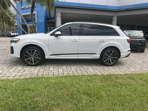 Used 2025 Audi Q7 2.0T Premium Plus w/ Premium Plus Package AWD/4WD image 32