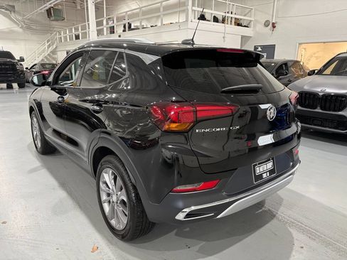 Used 2023 Buick Encore GX Essence w/ Experience Buick Package FWD image 5
