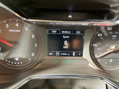Used 2023 Chevrolet TrailBlazer LT w/ Convenience Package AWD/4WD image 17