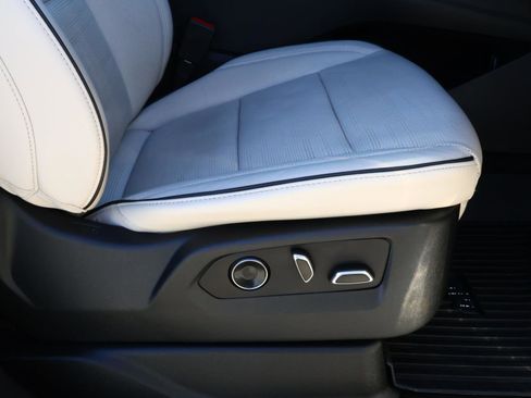 Used 2021 Cadillac Escalade Sport w/ Driver Assist Tech Package image 25