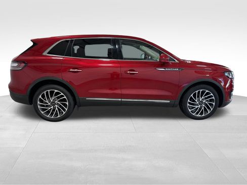 Used 2020 Lincoln Nautilus Reserve AWD/4WD image 4