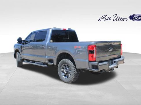 Used 2023 Ford F250 Lariat w/ Sport Appearance Package AWD/4WD image 7