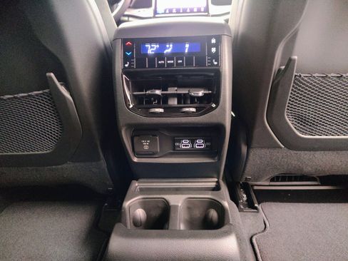 New 2025 Jeep Grand Cherokee L Limited image 27