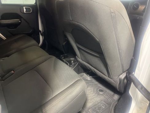 Used 2020 Jeep Gladiator Sport w/ Quick Order Package 23S image 27