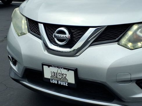 Used 2016 Nissan Rogue SL w/ SL Premium Package FWD image 33