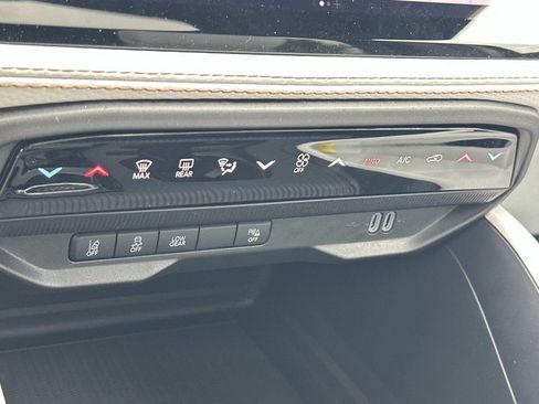 New 2026 Jeep Cherokee Limited AWD/4WD image 24