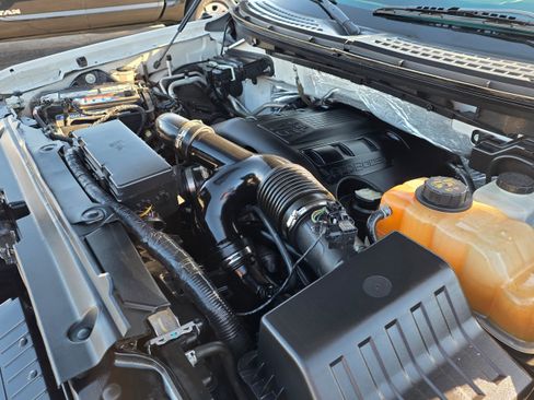 Used 2013 Ford F150 Lariat w/ Lariat Chrome Pkg image 31