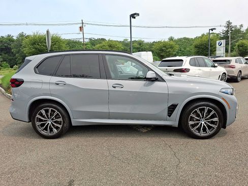 Used 2024 BMW X5 xDrive40i w/ M Sport Package AWD/4WD image 8