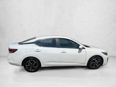 Used 2024 Nissan Sentra SV FWD image 4