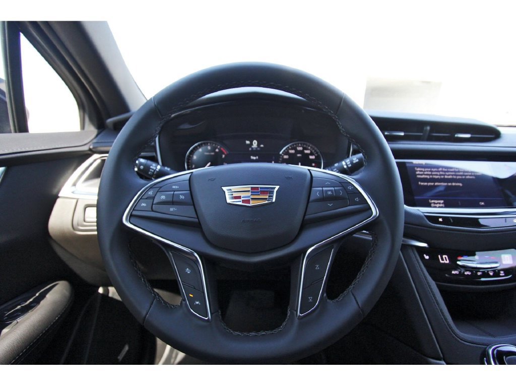 New 2026 Cadillac XT5 Luxury FWD image 13