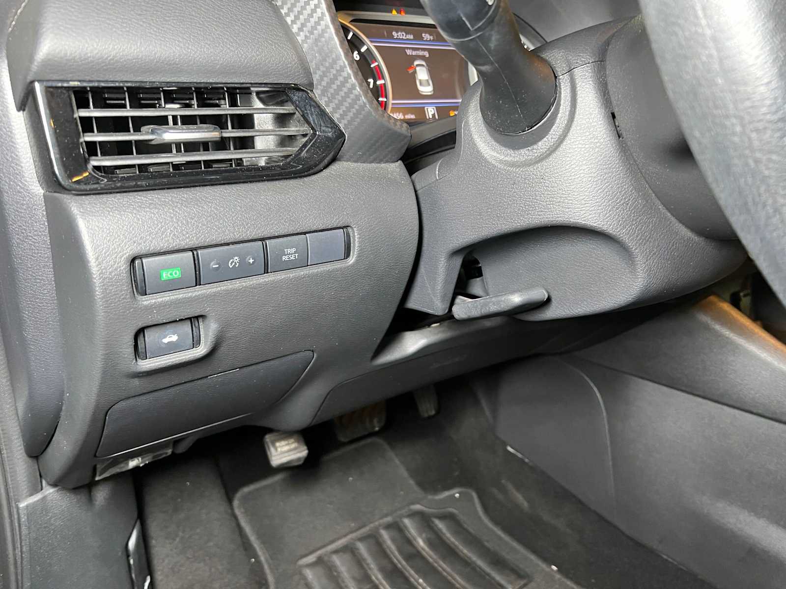 Used 2024 Nissan Sentra SV FWD image 25