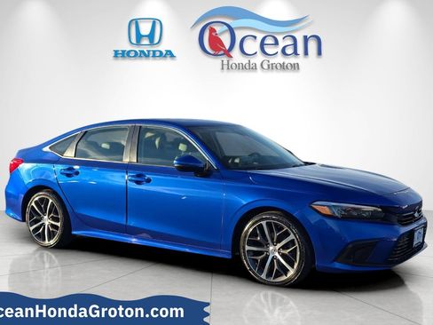 Used 2022 Honda Civic Touring image 1