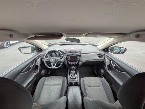 Used 2018 Nissan Rogue SV FWD image 9