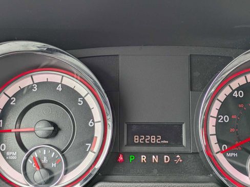 Used 2019 Dodge Grand Caravan SE image 23