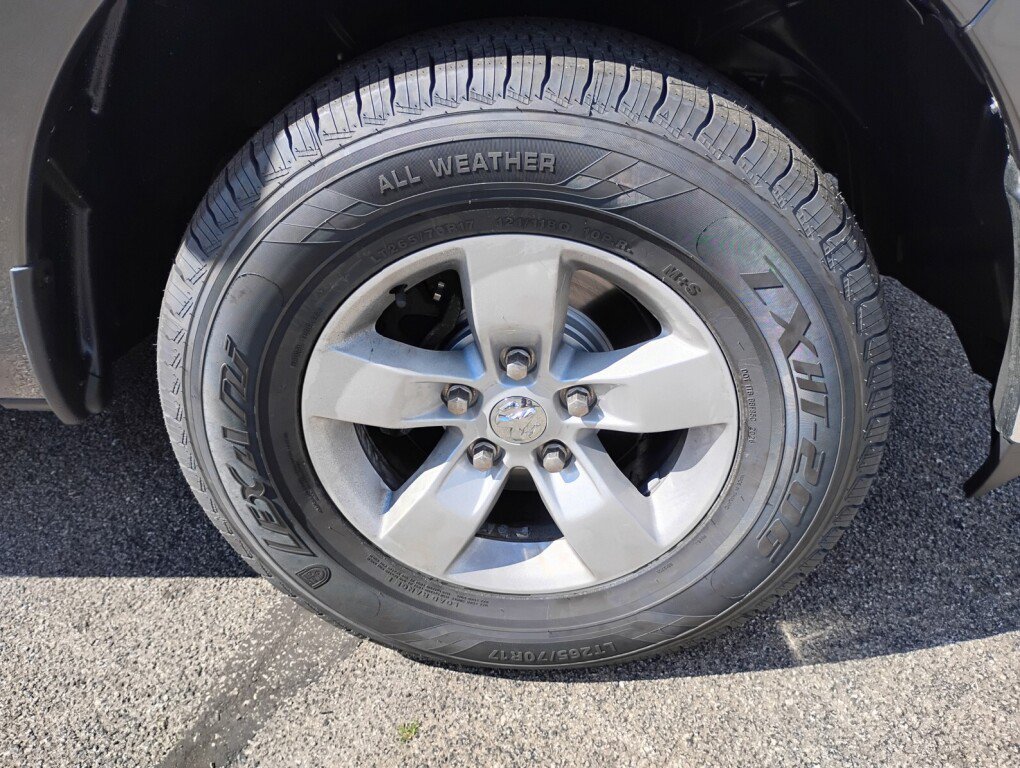 Used 2017 RAM 1500 Classic SLT AWD/4WD image 24