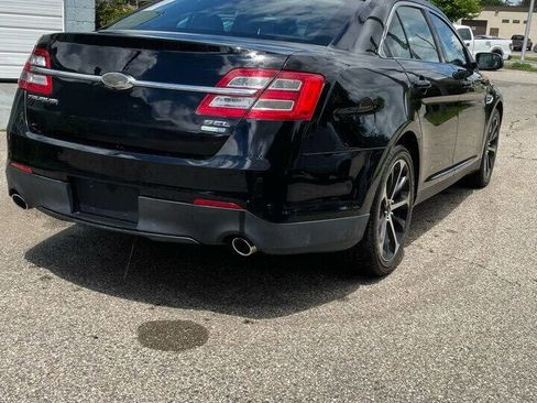 Used 2016 Ford Taurus SEL w/ Equipment Group 201A image 5