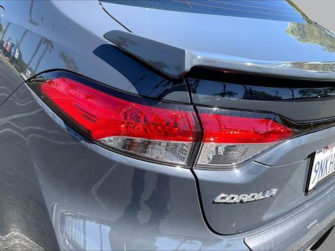 Certified 2024 Toyota Corolla SE w/ SE Premium Package FWD image 28
