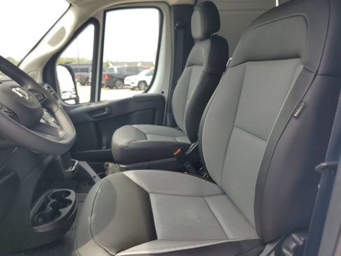 Used 2026 RAM ProMaster 2500 w/ Convenience Group FWD image 24