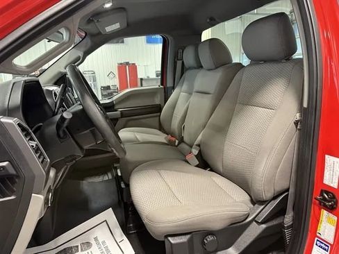 Used 2019 Ford F150 XLT image 11