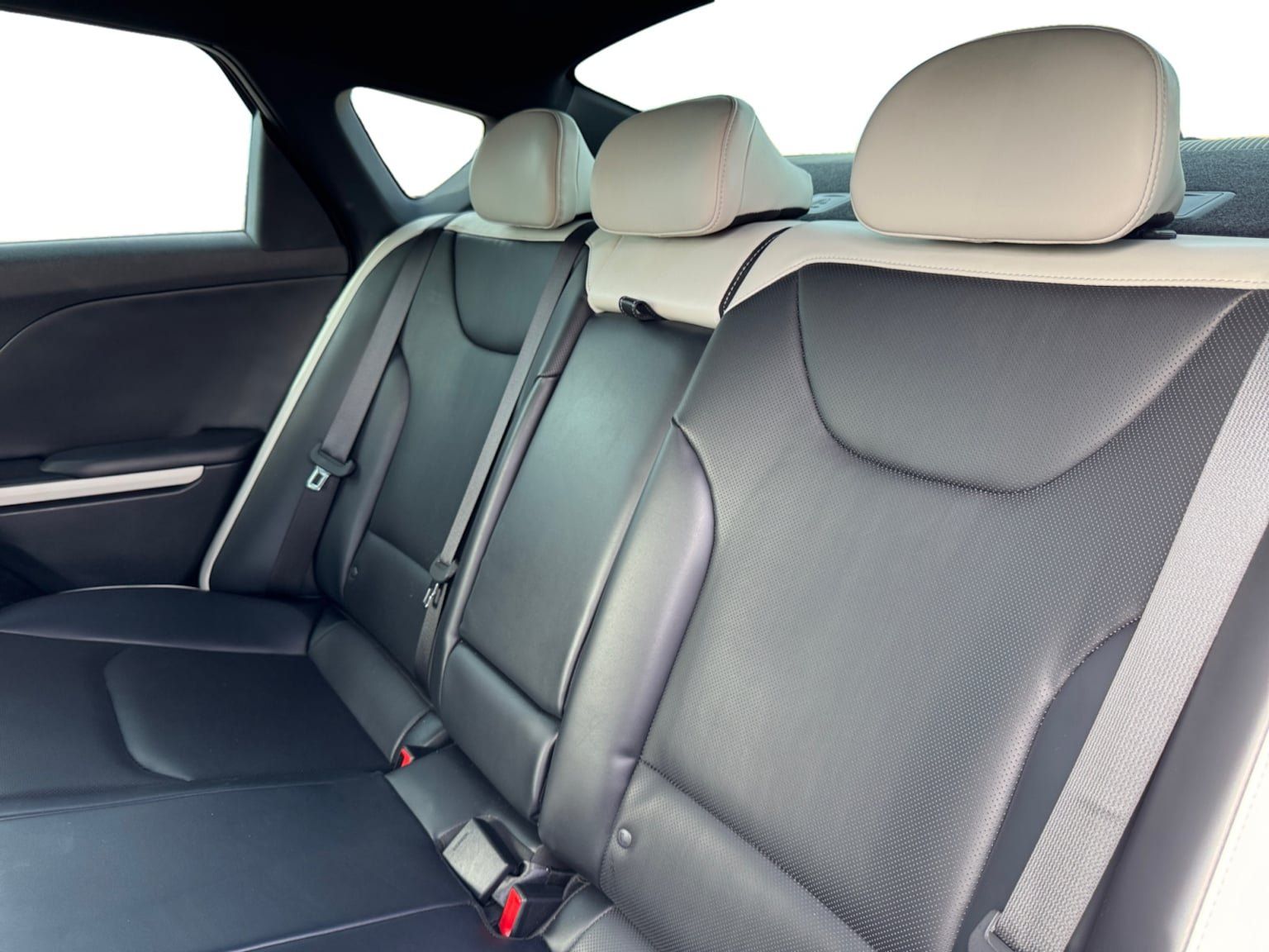 Used 2025 Kia K4 GT-Line w/ GT-Line Premium Package FWD image 16