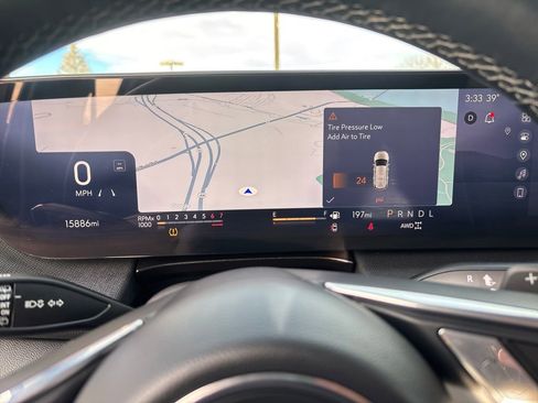 Used 2025 Buick Enclave Preferred image 16