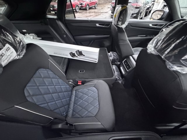 New 2026 Volkswagen Atlas Cross Sport SEL Premium R-Line AWD/4WD image 10