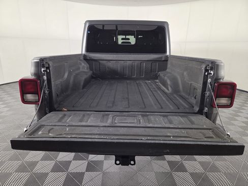 Used 2022 Jeep Gladiator Sport AWD/4WD image 27