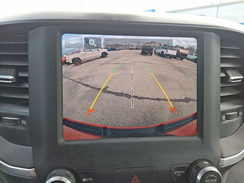 Used 2022 RAM 1500 Big Horn image 17