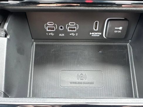 Used 2023 Jeep Grand Cherokee Trailhawk w/ Luxury Tech Group III AWD/4WD image 34