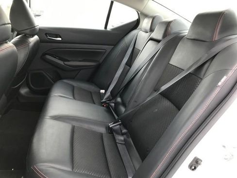 Used 2024 Nissan Altima 2.5 SR image 17