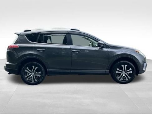 Used 2017 Toyota RAV4 LE w/ All Weather Liner Package AWD/4WD image 10
