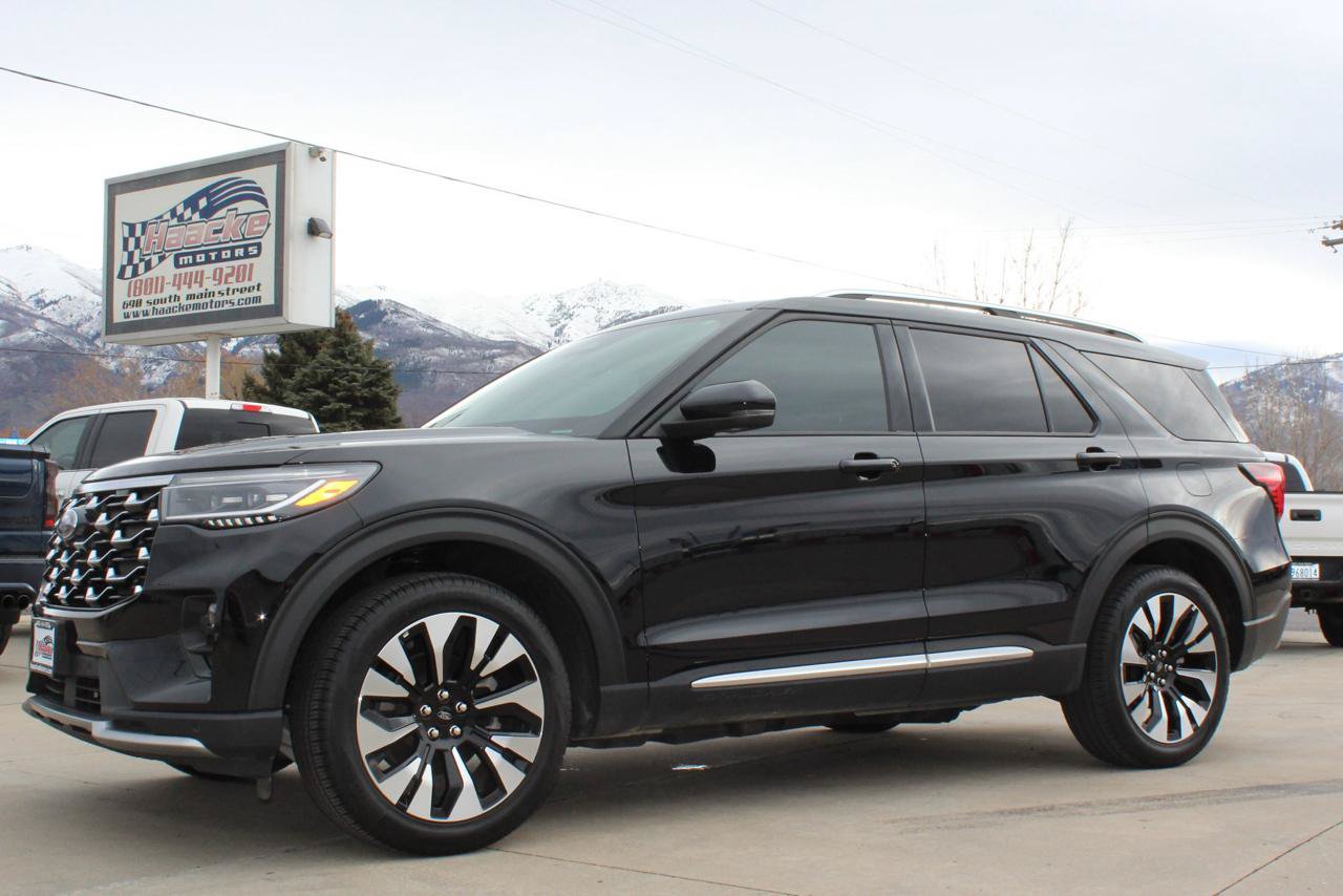 Used 2025 Ford Explorer Platinum w/ LUX Leather Package AWD/4WD image 4