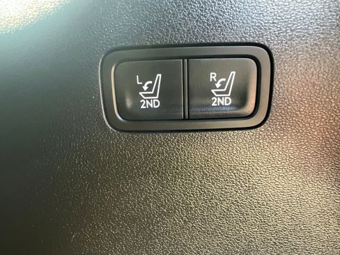 Used 2025 Hyundai Santa Fe Limited AWD/4WD image 61