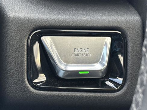 Used 2025 GMC Yukon Elevation w/ Elevation Premium Package image 21